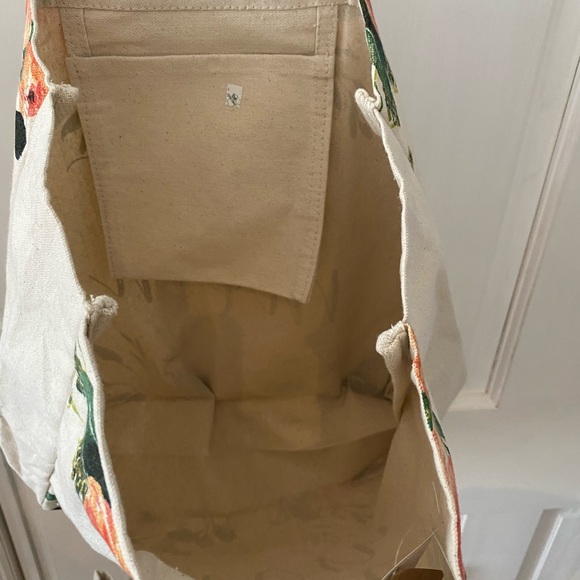 TOTE for mom. Roomy, Foldable, Reusable, NWT - Picture 5 of 8